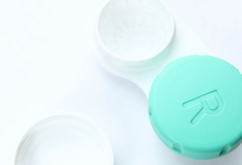 Pflege von Kontaktlinsen